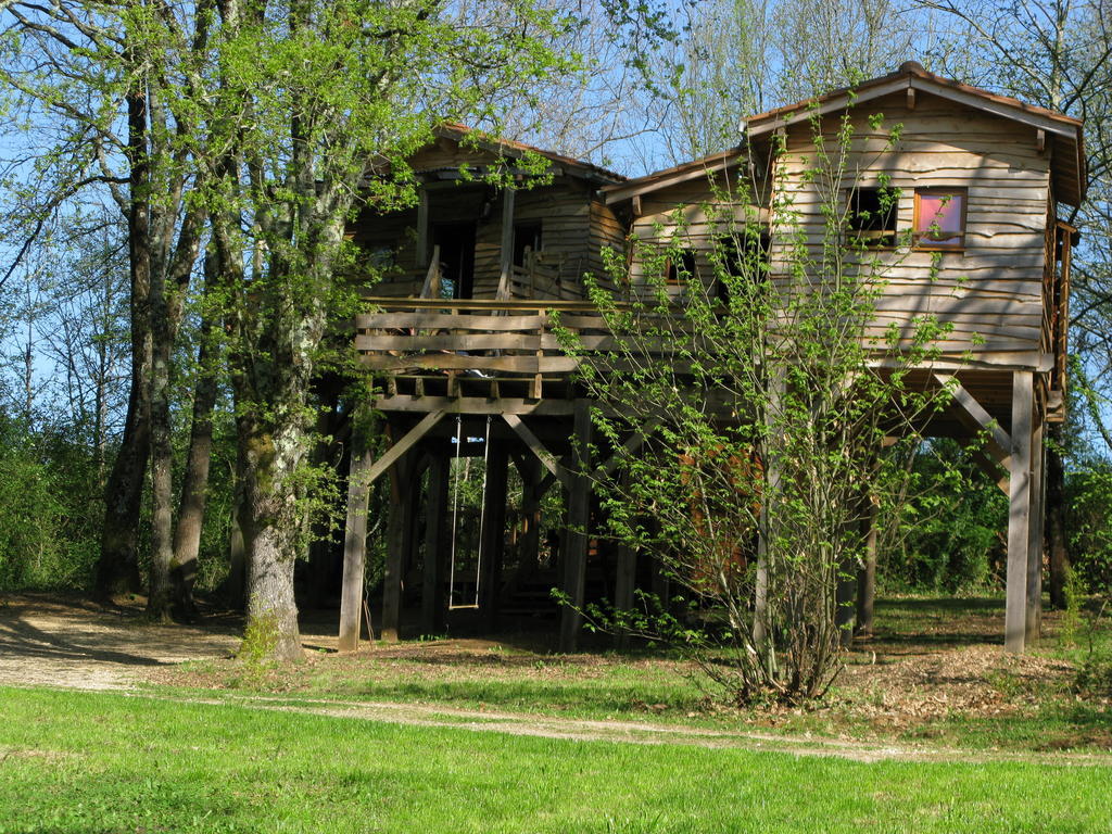 Les Cabanes Du Tertre Urval Екстериор снимка