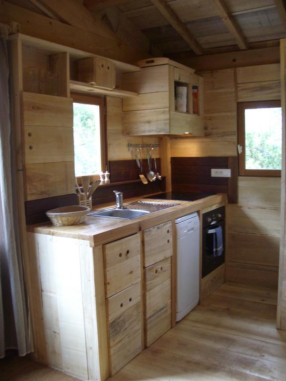 Les Cabanes Du Tertre Urval Екстериор снимка