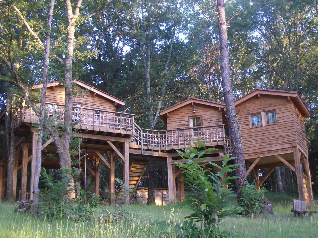 Les Cabanes Du Tertre Urval Екстериор снимка